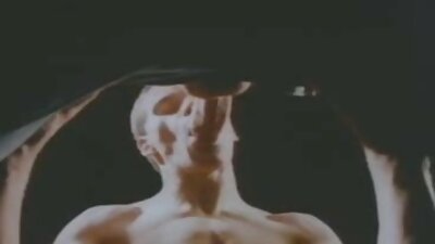 ساعد الأصدقاء المخلصون صديقهم الوحيد في الحصول افلام سكس رومانسيه اجنبي على ذروة