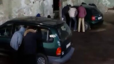 امرأة ضئيلة يستمني والأصابع لها حلق المهبل افلام سكسرومانسيه