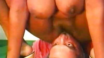 الزوج والزوجة دعوة افلام رومانسية xnxx صديق إلى غرفة نوم للمتعة