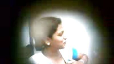 بعد الاستحمام ، افلام سكس رومنسيه كامله الأصدقاء يعبدون بعضهم البعض كس على الأريكة