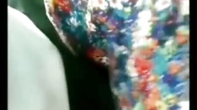 الساخنة الكلية سكس افلام رومانسيه الساقطة على يد كبيرة داخل لها الرطب كس
